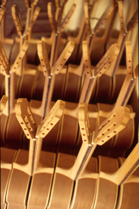 Foto aus Gitarren-Manufaktur, H&auml;lse