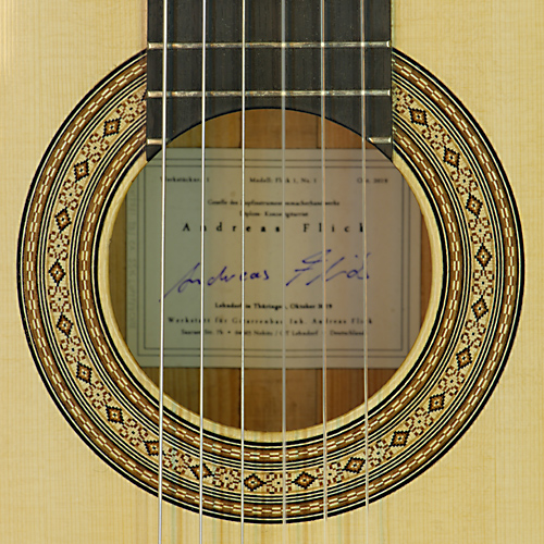 Andreas Flick guitar maker Luthier Die Zupfgeige Guitars and