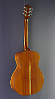 Stefanos Poligenis GA 847, Akustikgitarre vom Gitarrenbauer gebaut, Grand Auditorium Form, Sitka Fichtendecke, Zargen und Boden aus Santos Palisander, R&uuml;ckseite